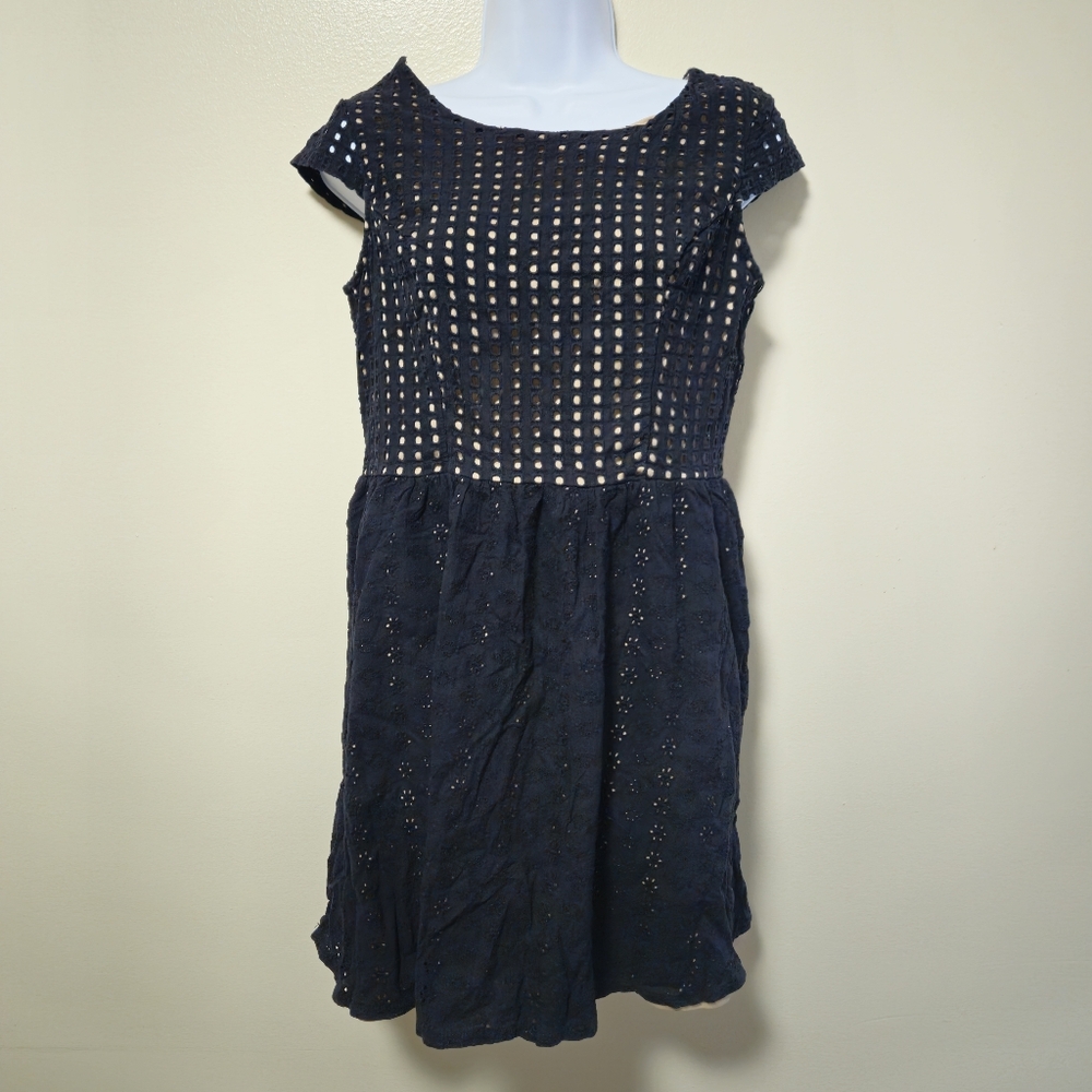 Xhilaration Black Eyelet Gold Zipper Mini Dress Lining Cap Sleeve Women Large
